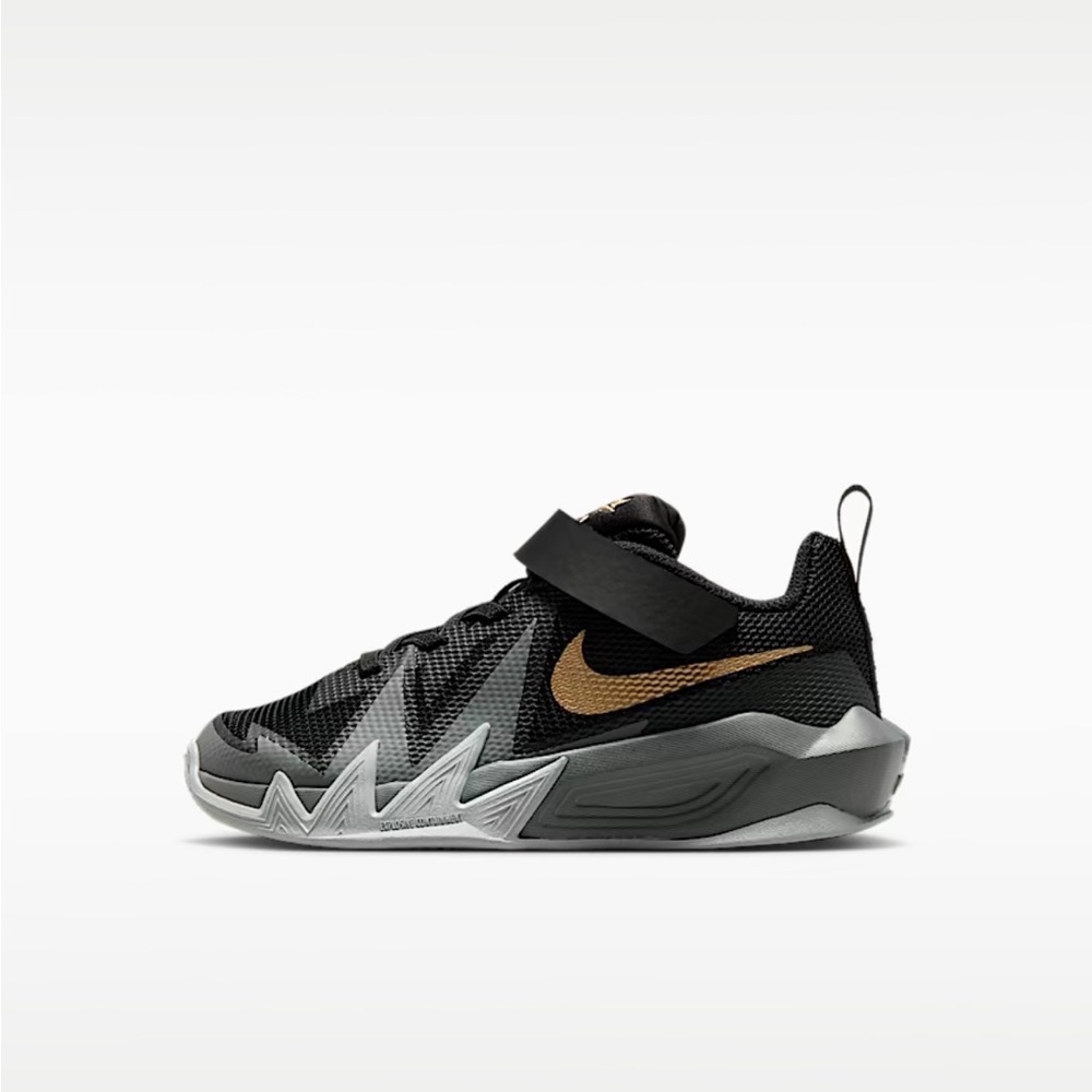 Nike S.T. Dynamite
